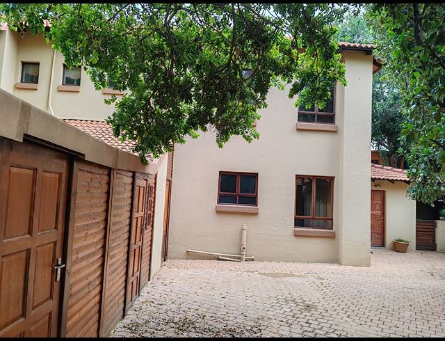 4 BEDROOM FREESTANDING FOR SALE IN BIRDWOOD ESTATE